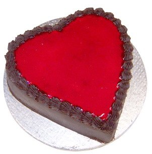 Lovely Romance Vintage Heart Cake in London | Em Cakes